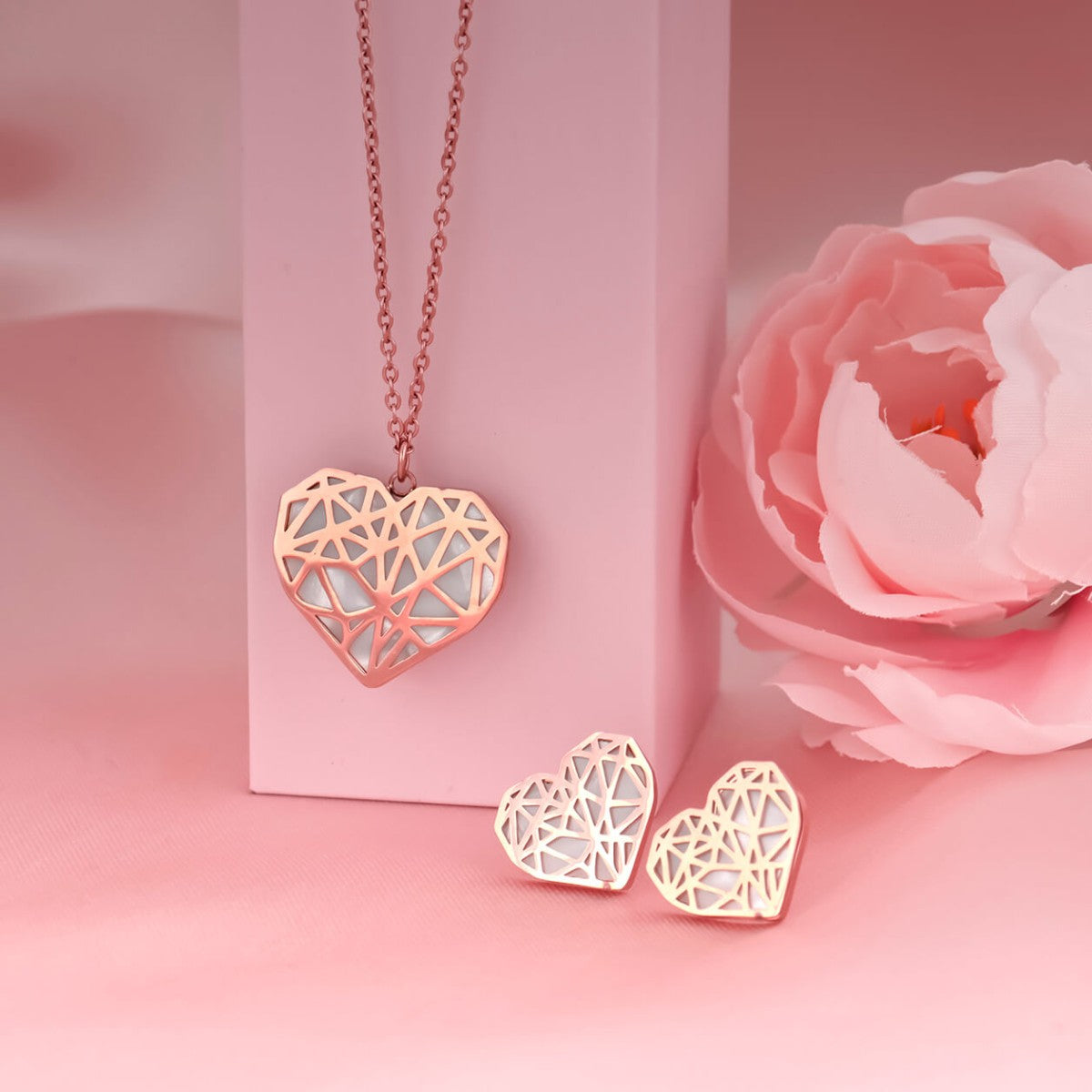 Filigree Heart Pendant And Earrings Set