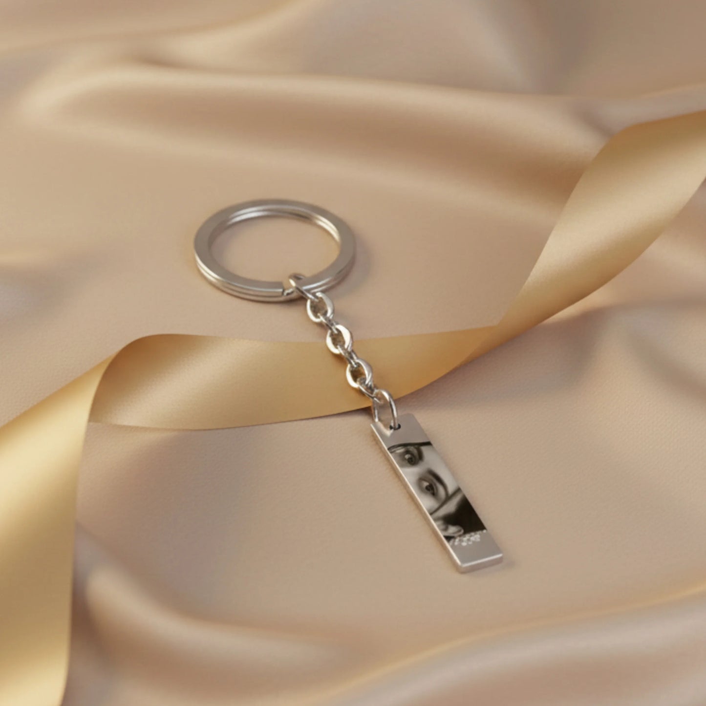 Eyes Engraved Keychain