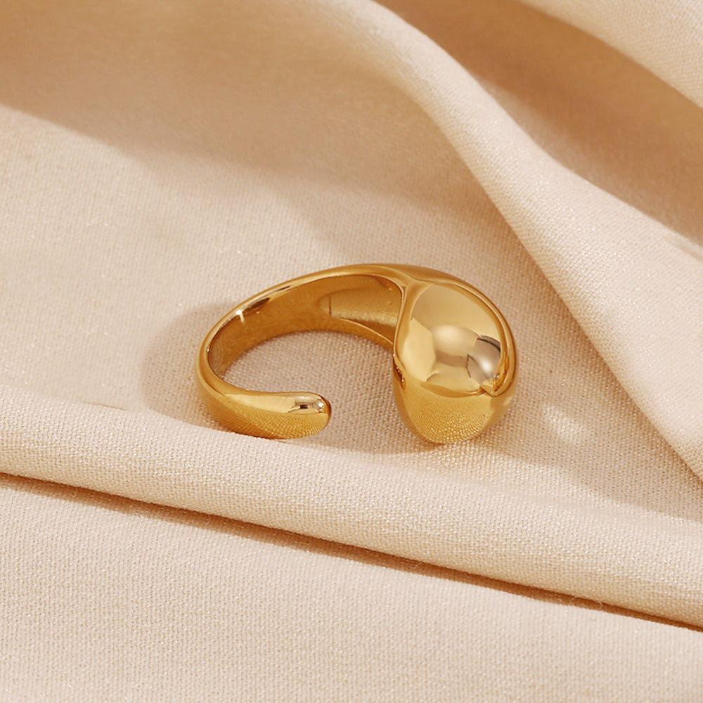 Eau Drop Adjustable Ring