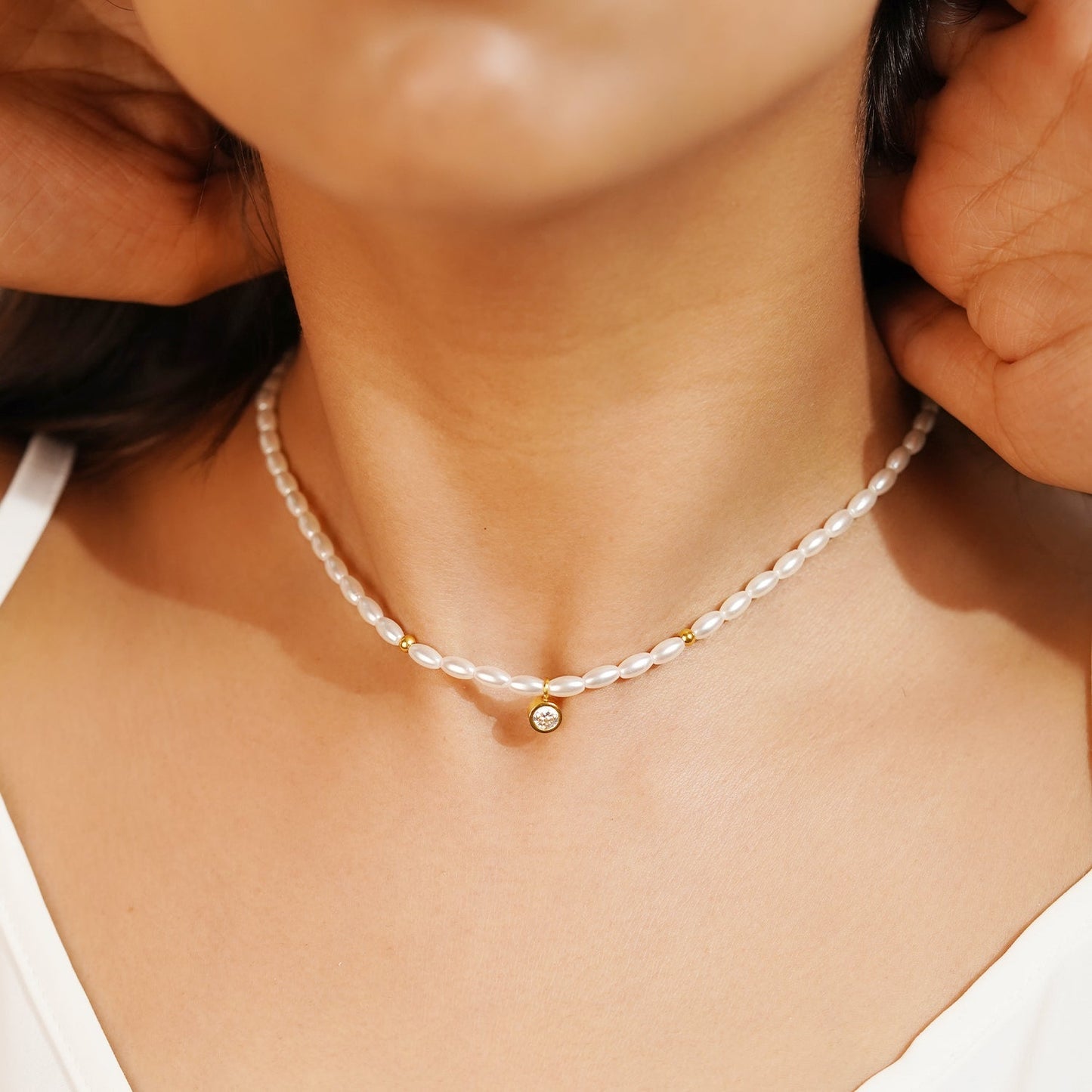 Pearl Radiance Pendant Necklace